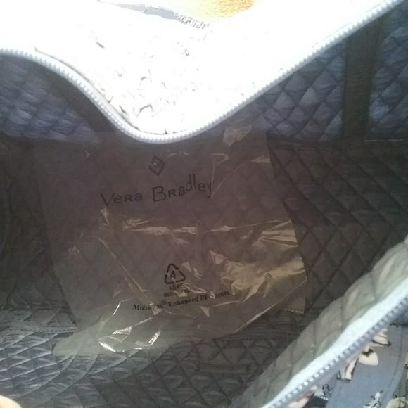 NWT Vera Bradley Large Traveler Duffle Bag - Picture 7 of 7